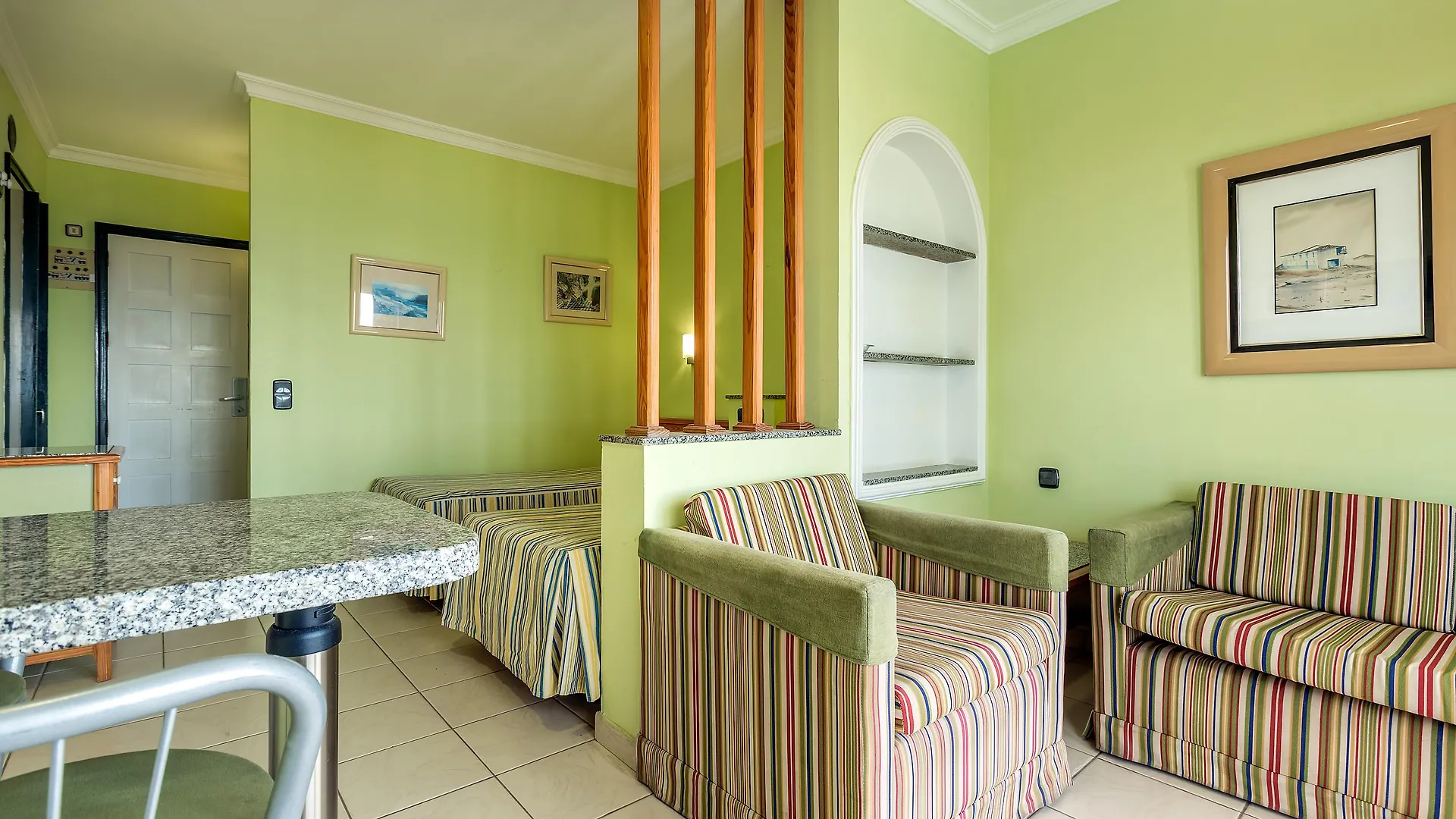 Apartamentos Olympia بلايا ديل إنغلز 0*,