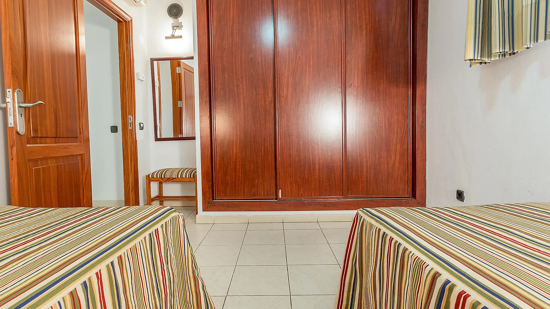 Apartamentos Olympia بلايا ديل إنغلز إسبانيا