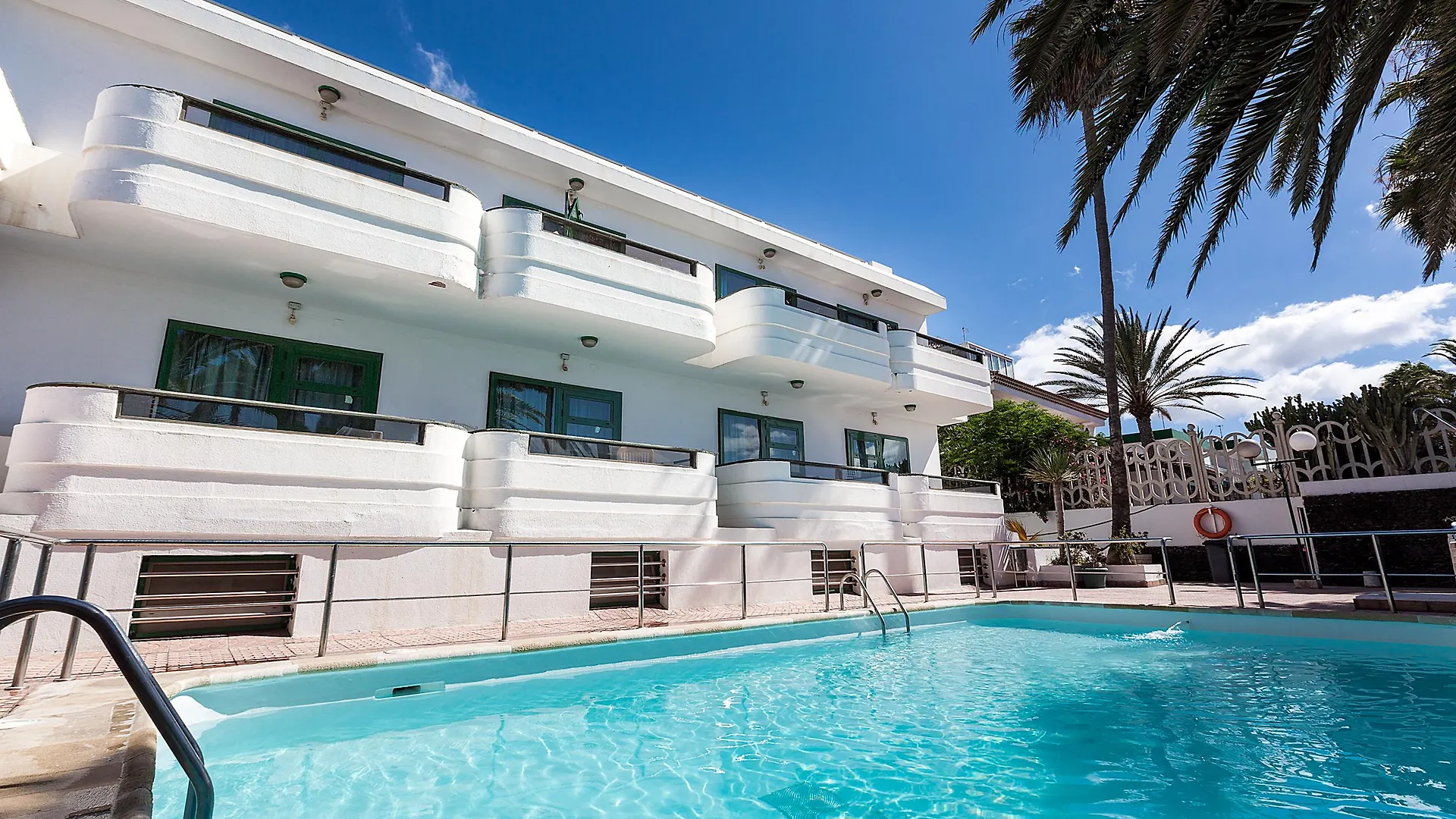 Apartamentos Olympia بلايا ديل إنغلز