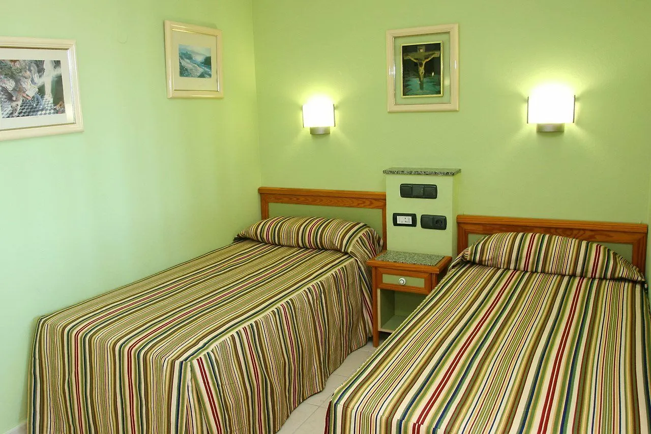 Apartamentos Olympia بلايا ديل إنغلز شقة